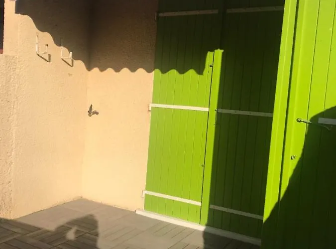 Leucate, Maison Dans Village Naturiste Eden A 50 M De La Plage, 4 Personnes