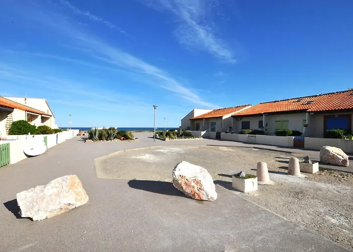 Eden Plage Naturiste, Duplex, Terrasse Et Parking
